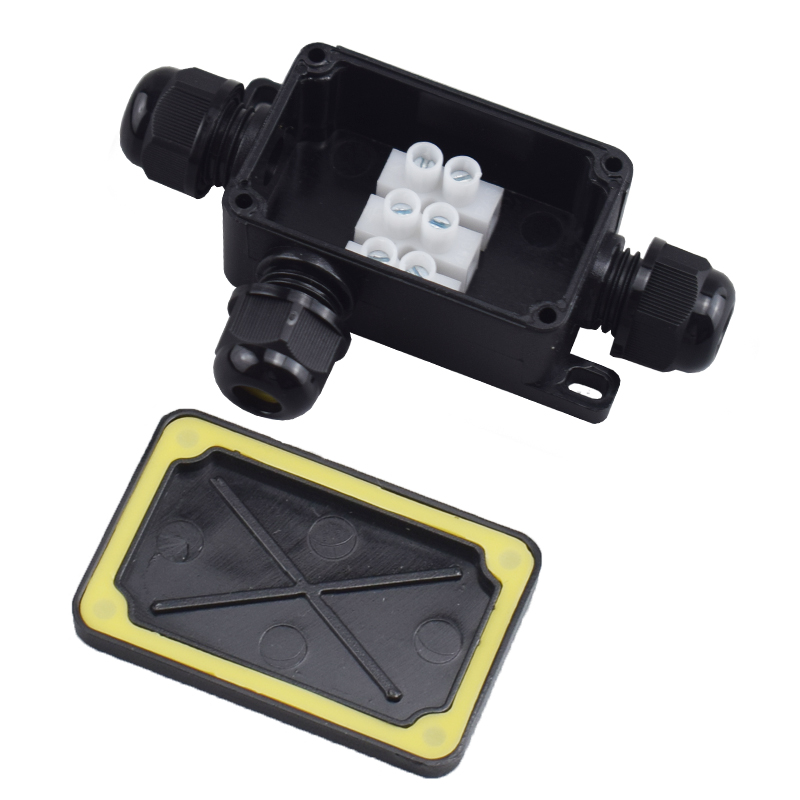 3 Way Outdoor Waterproof IP66  - Outdoor Power Outlet Box のレビューと価格